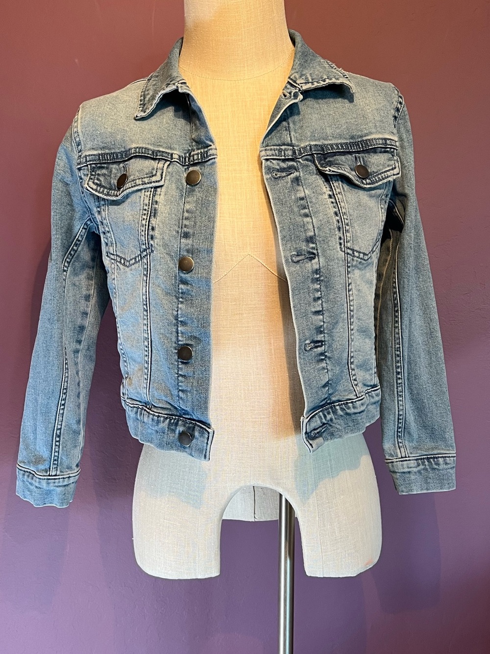🩵Nordstrom x Cristina Martinez Girls Denim Jacket Hand-Painted Eye • Size 8-10 M - Picture 3 of 5